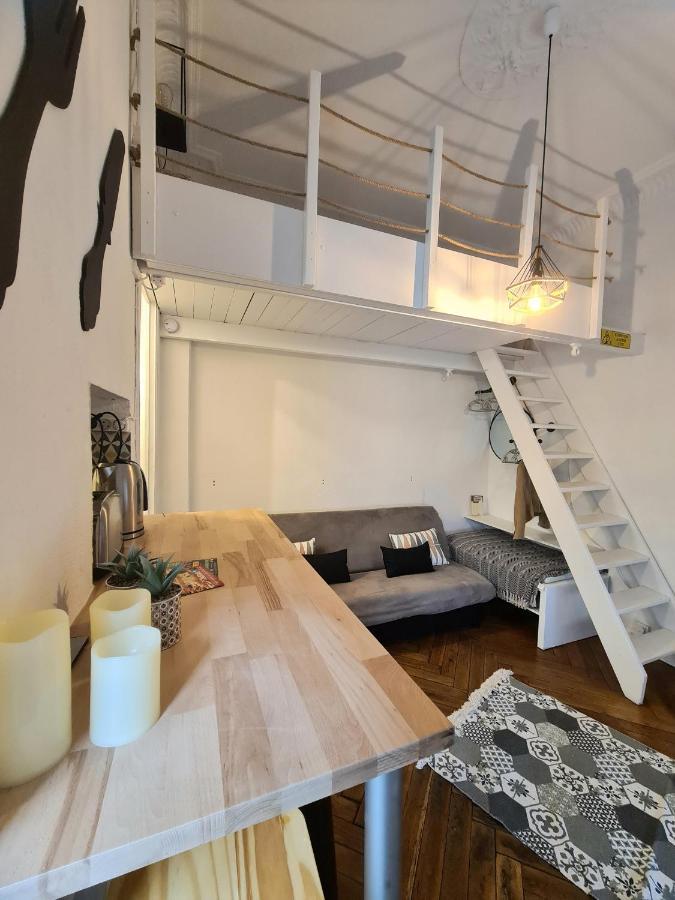 Appartamento F1 Mezzanine Centre Nice, 1 à 4 Personnes, Quartier Libération Nizza